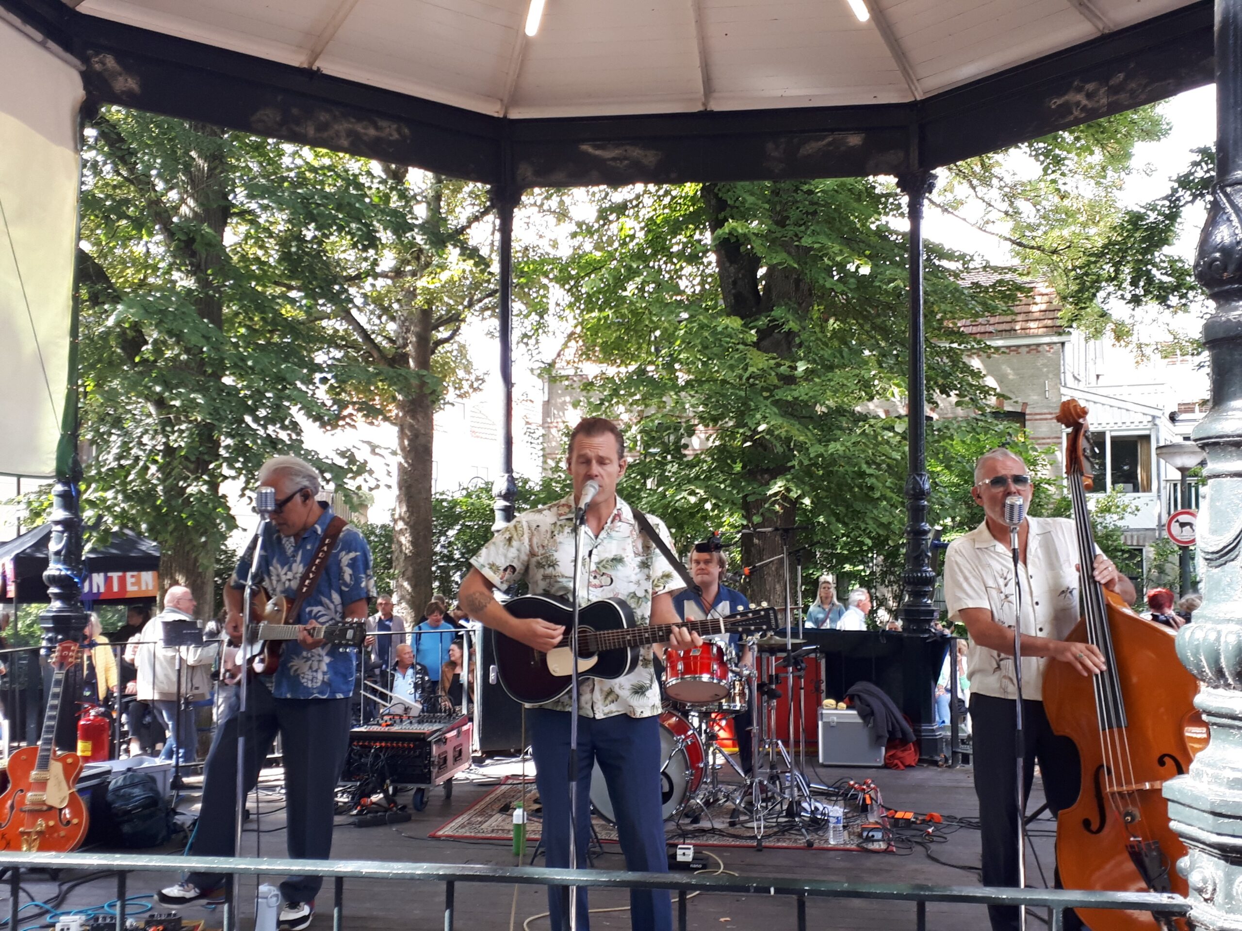 de concerten vinden plaats in de monumentale muziektent in het goudse houtmansplantsoen